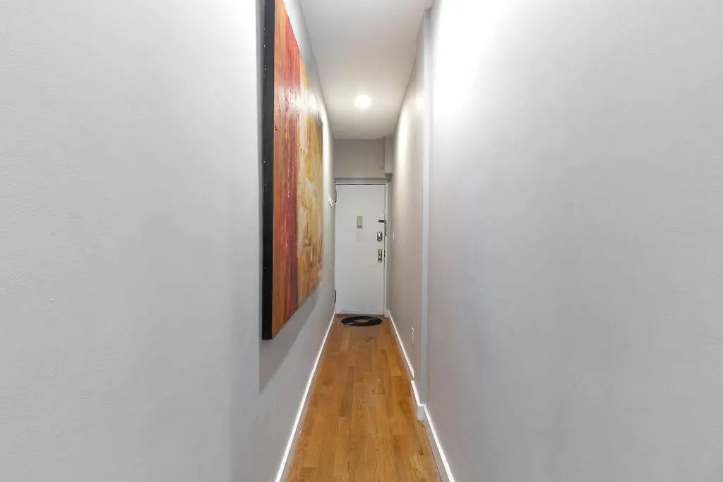 Renovated Lower East Side 2Br 1Ba Washer Dryer Apartment New York